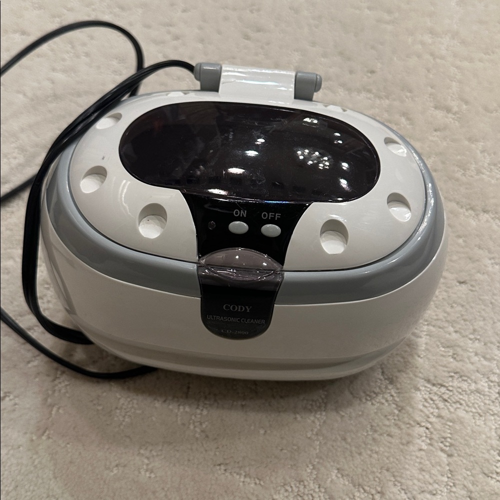 Ultrasonic Jewelry Cleaner - White and Gray
